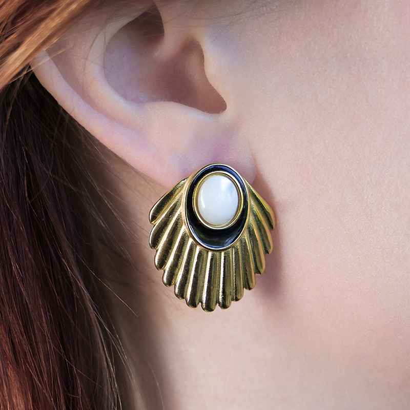 Venus Studs Shell Goud
