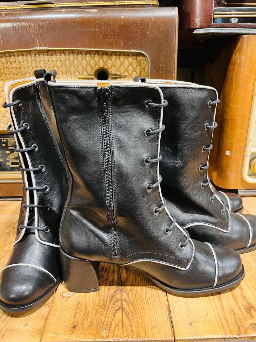 Betty Boots